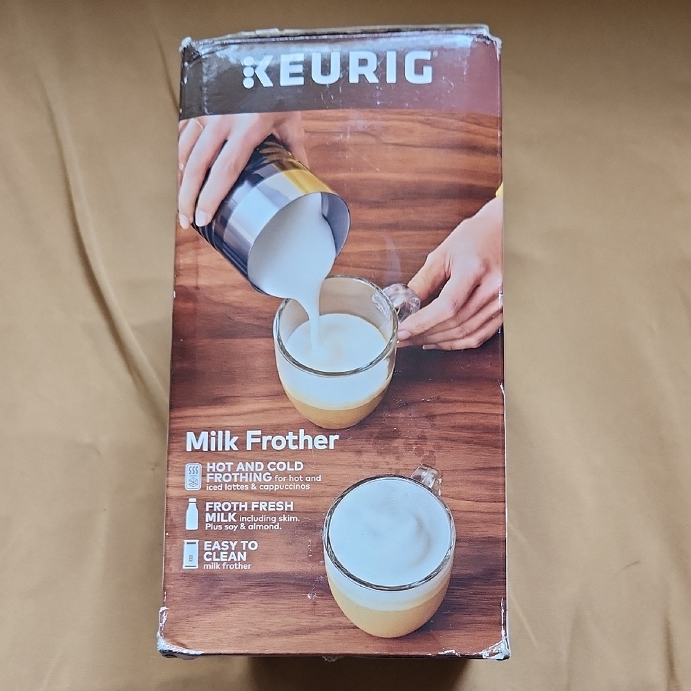 Keurig Black and Silver Milk Frother - Picture 2 of 4